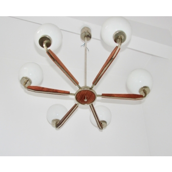 Detal mocowania żyrandola Modern – centralna część konstrukcji